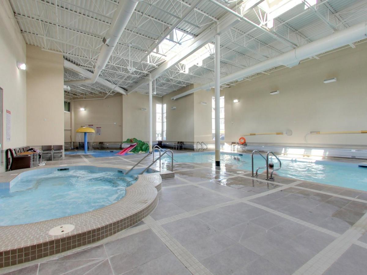 The Mountaineer By Instantsuites Pool & Hottub Canmore Eksteriør bilde
